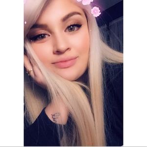 Meet your Posher, Nicole